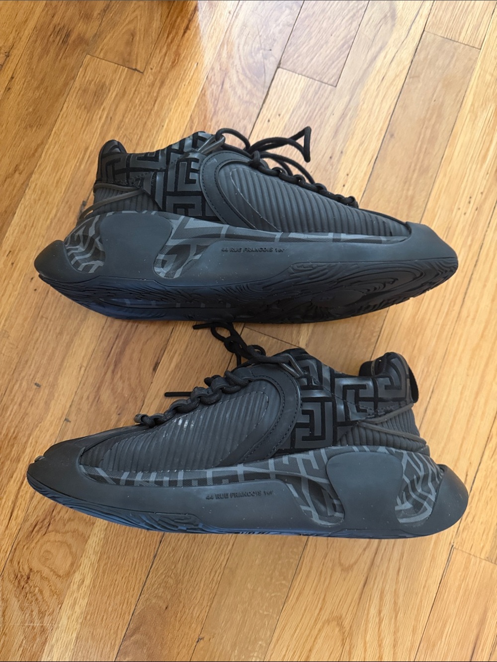 Balmain Men's Black Patterned Sneaker